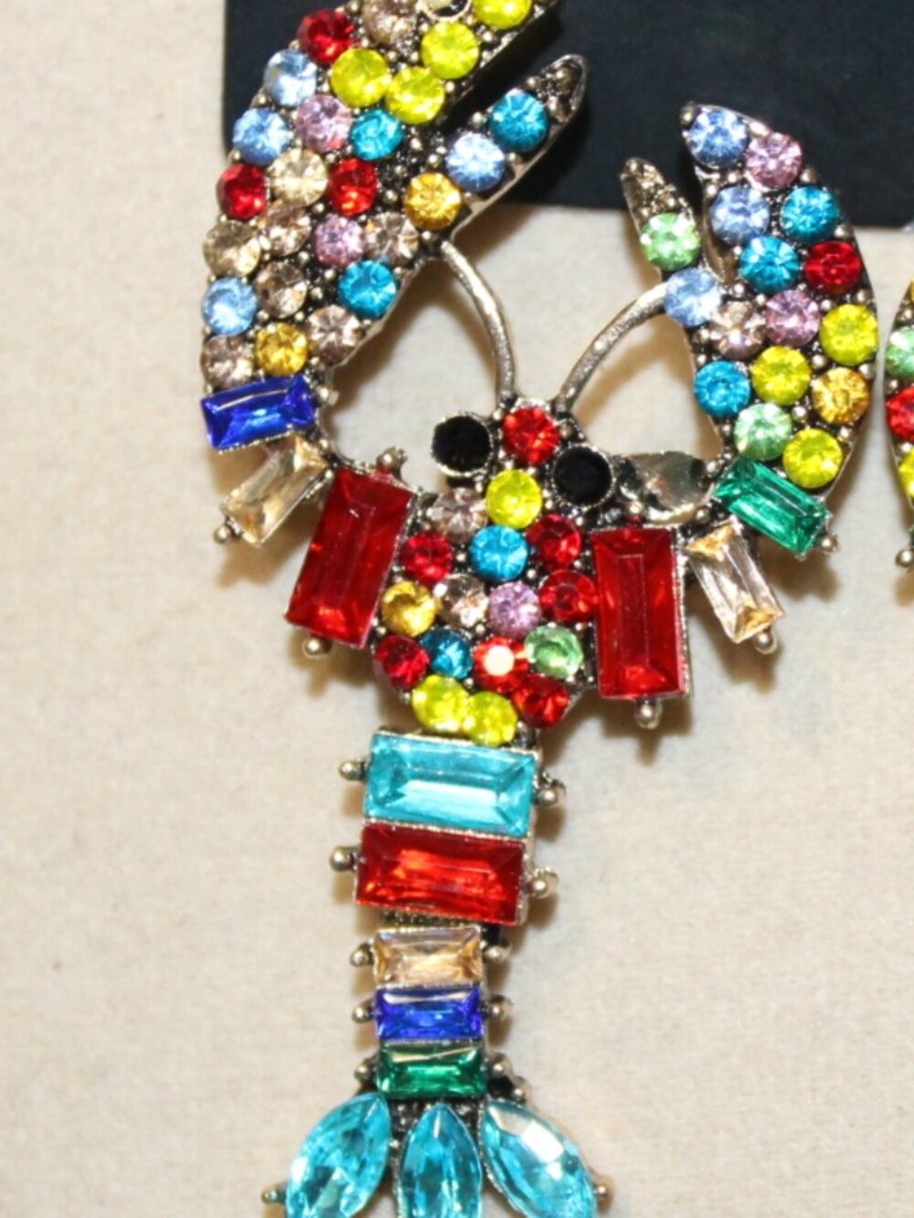 NWT Torrid Rhinestone Lobster earrings. NICE! - Picture 2 of 5